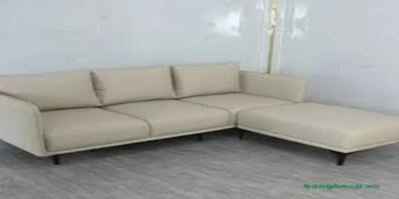 Chất liệu da cao cấp mang đến sự bền bỉ và dễ dàng vệ sinh