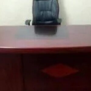 Thanh lý bàn giám đốc sơn PU 1m4 hộc liền