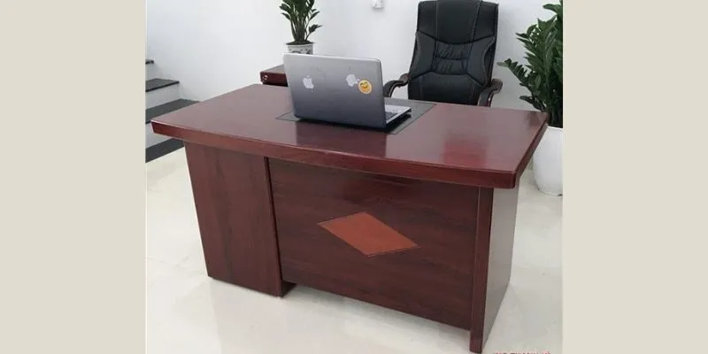 bàn trưởng phòng sơn PU 1m2 hộc liền